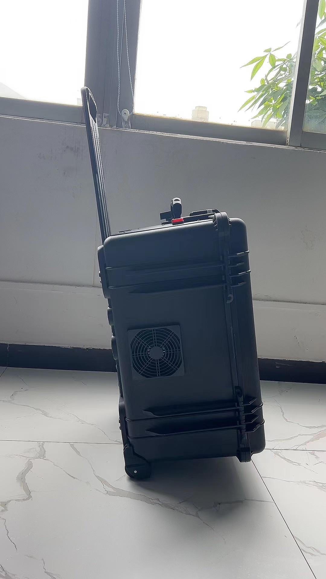 鄂托克前手拉箱型移动通信干扰器